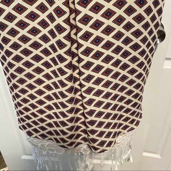 Alice Blue Stitch Fix Blouse Top Shirt Sz XXLV Neck Short Sleeves Diamonds print - Picture 7 of 13